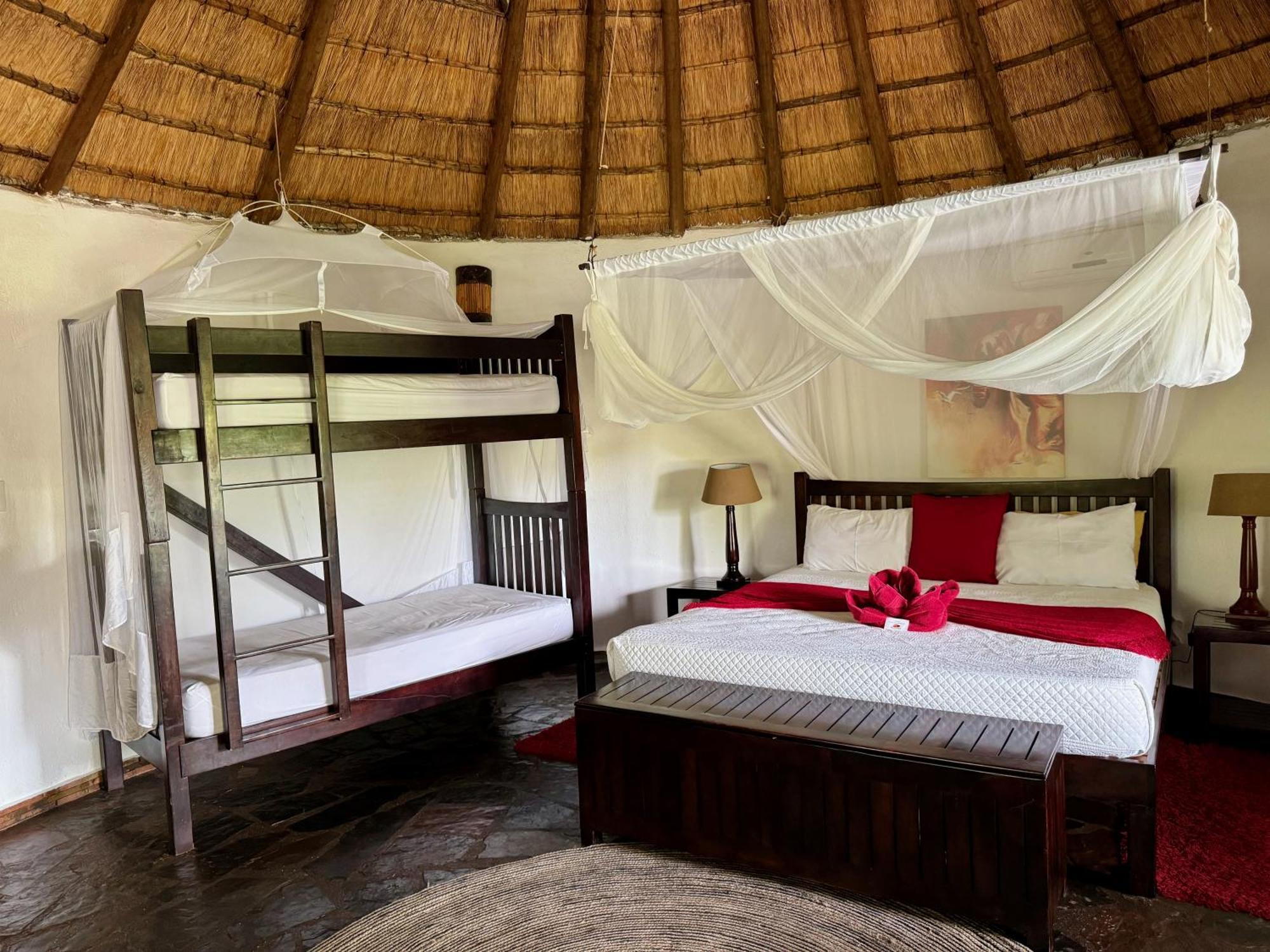 Ku Sungula Safari Lodge Balule Wildreservaat Buitenkant foto